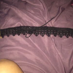 CHOKER